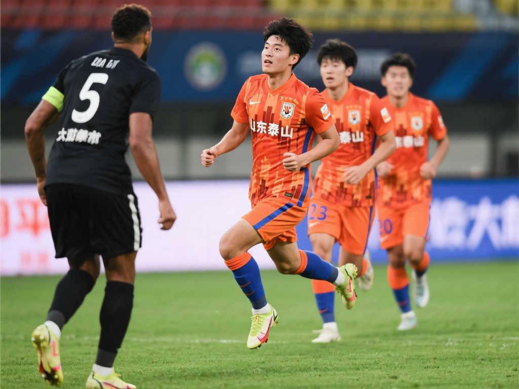 严益唯:中超00后球员“接棒”需提速 严益唯:中超00后球员“接棒”需提速